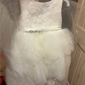 Elegant Lace Flower Girl Dress